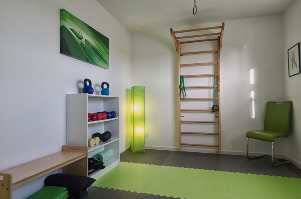 Praxis Schilling Fronhausen Bewegungsraum Sportraum Fitness